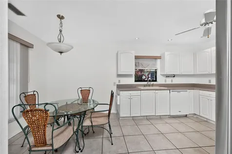 11215 SW Courtney Drive Lake Suzy FL 34269