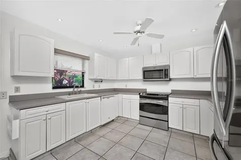 11215 SW Courtney Drive Lake Suzy FL 34269