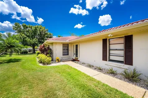 11215 SW Courtney Drive Lake Suzy FL 34269