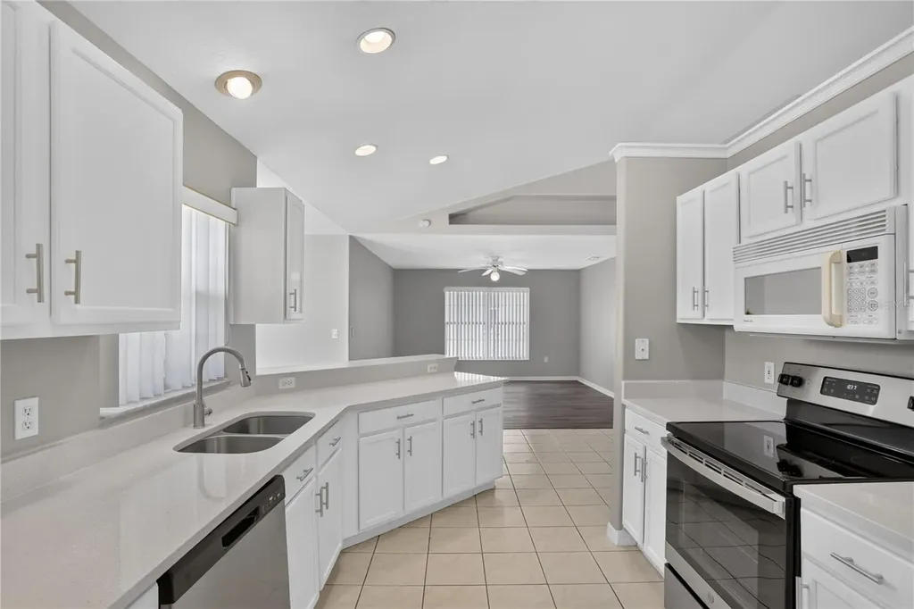 308 Clermont Drive Kissimmee FL 34759