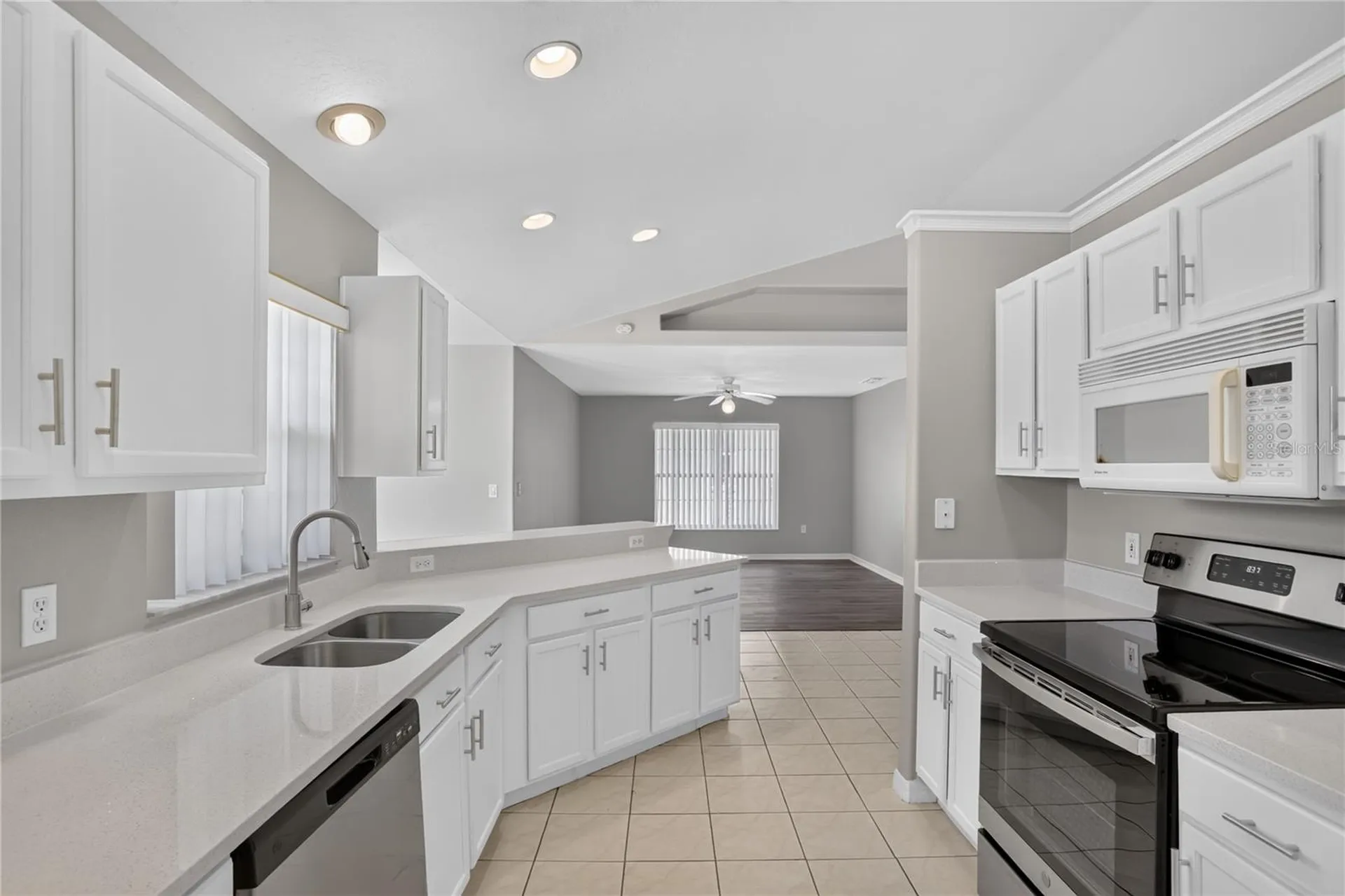 308 Clermont Drive Kissimmee FL 34759