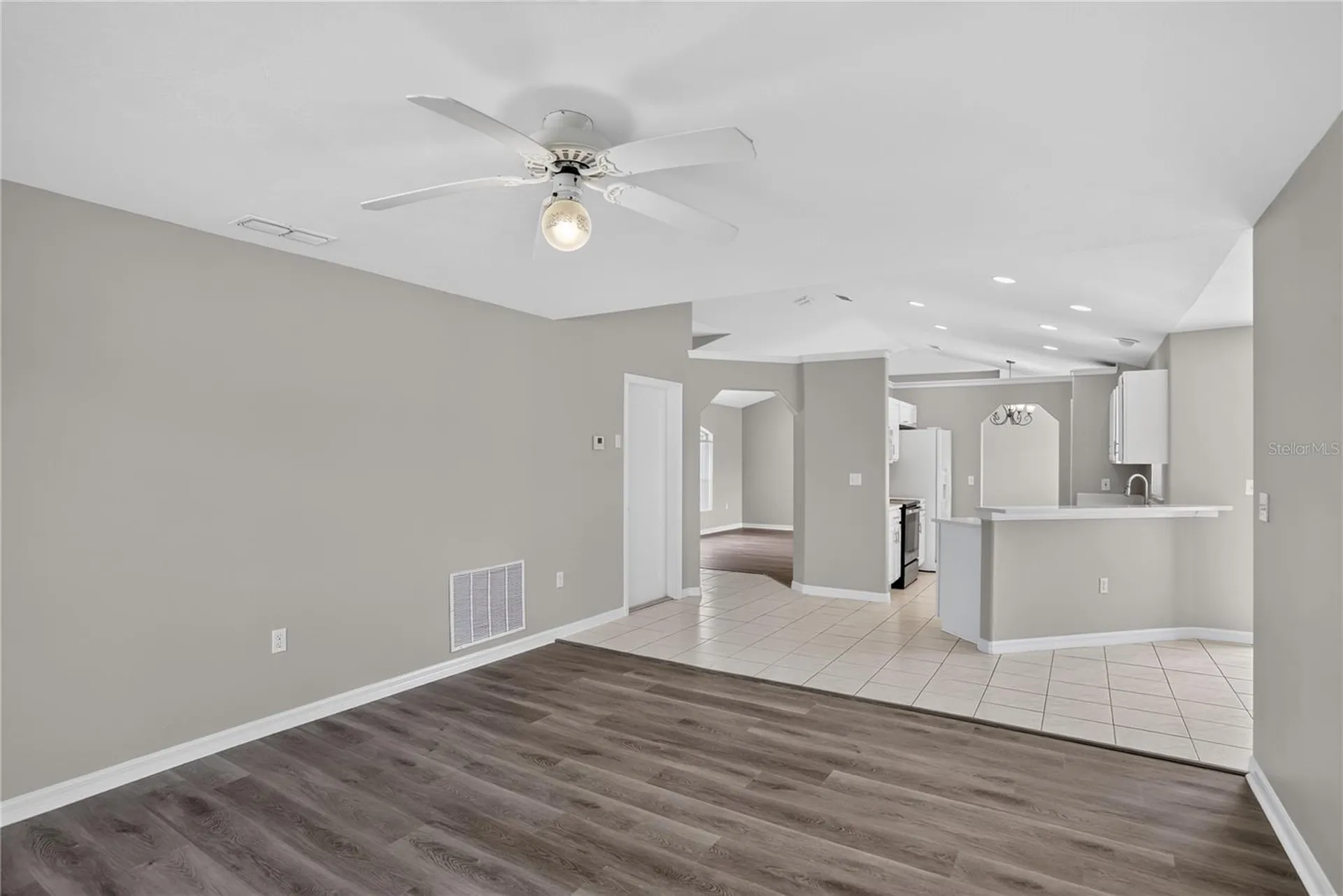 308 Clermont Drive Kissimmee FL 34759