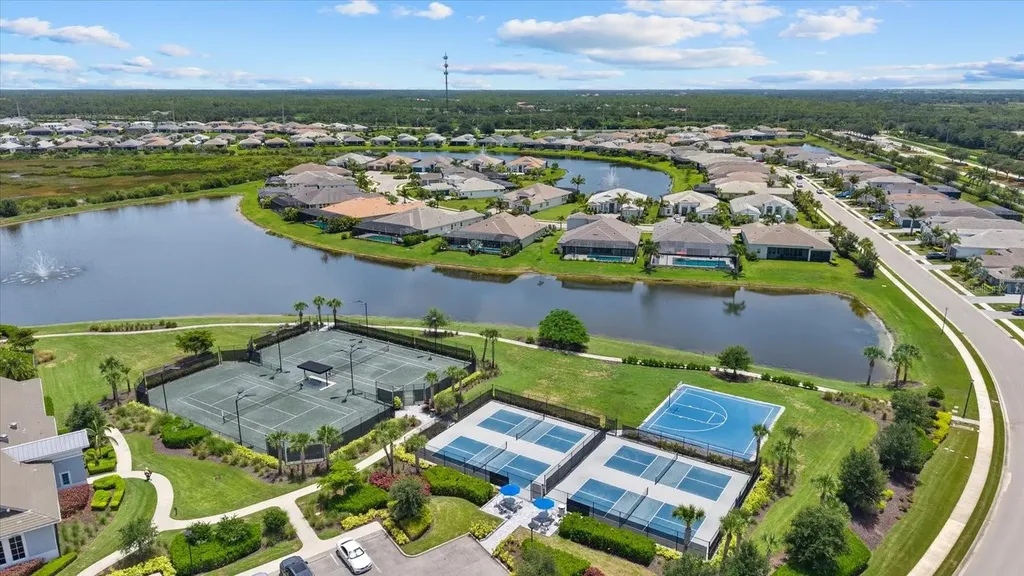 8133 Nevis Run Bradenton FL 34202