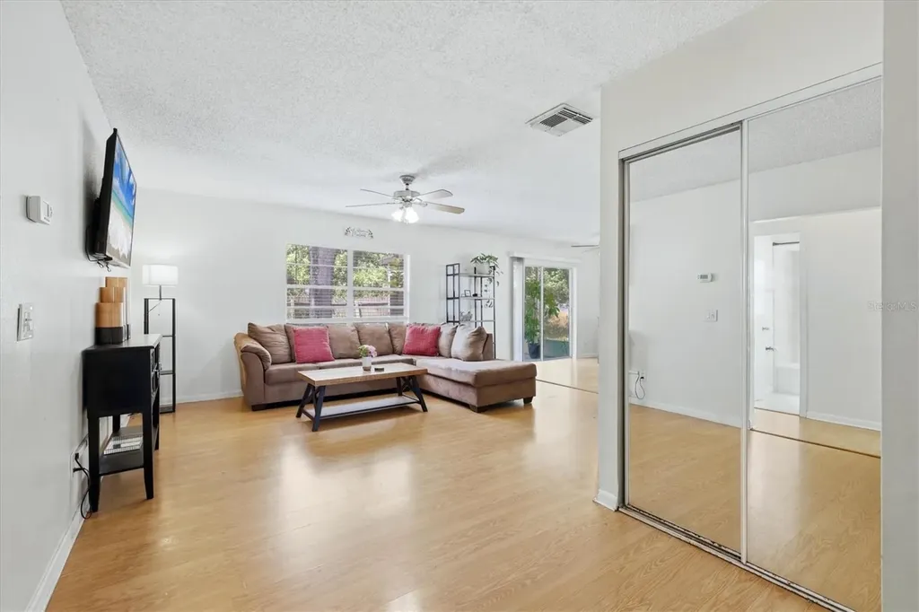 2108 E 56th Avenue Terrace Bradenton FL 34203