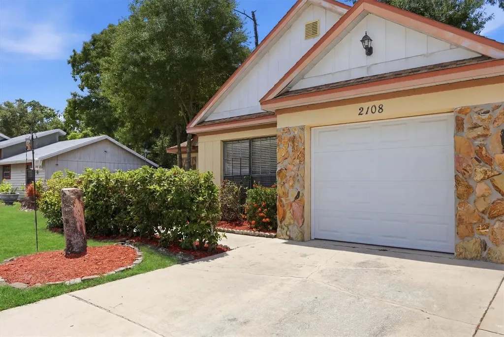 2108 E 56th Avenue Terrace Bradenton FL 34203