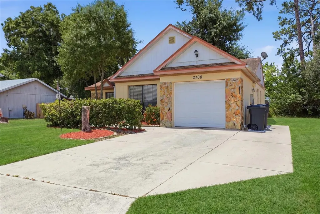2108 E 56th Avenue Terrace Bradenton FL 34203