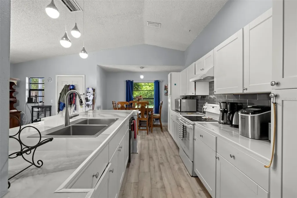 1335 15th Street Palm Harbor FL 34683