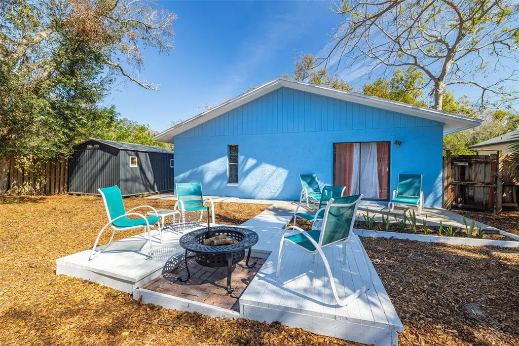 1335 15th Street Palm Harbor FL 34683