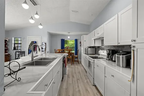 1335 15th Street Palm Harbor FL 34683