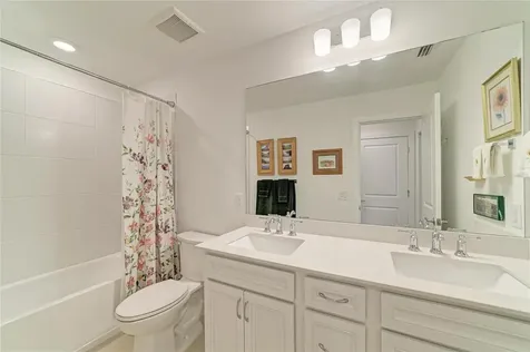 16341 Hidden Oak Loop Lakewood Ranch FL 34211