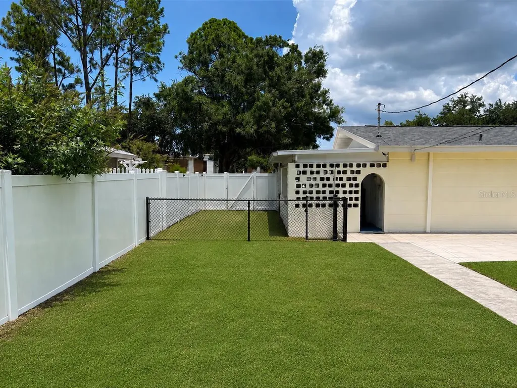 2571 Central Avenue Clearwater FL 33764
