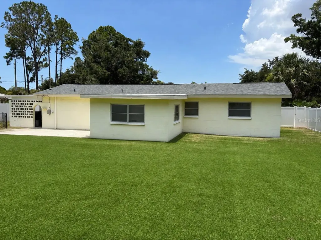 2571 Central Avenue Clearwater FL 33764
