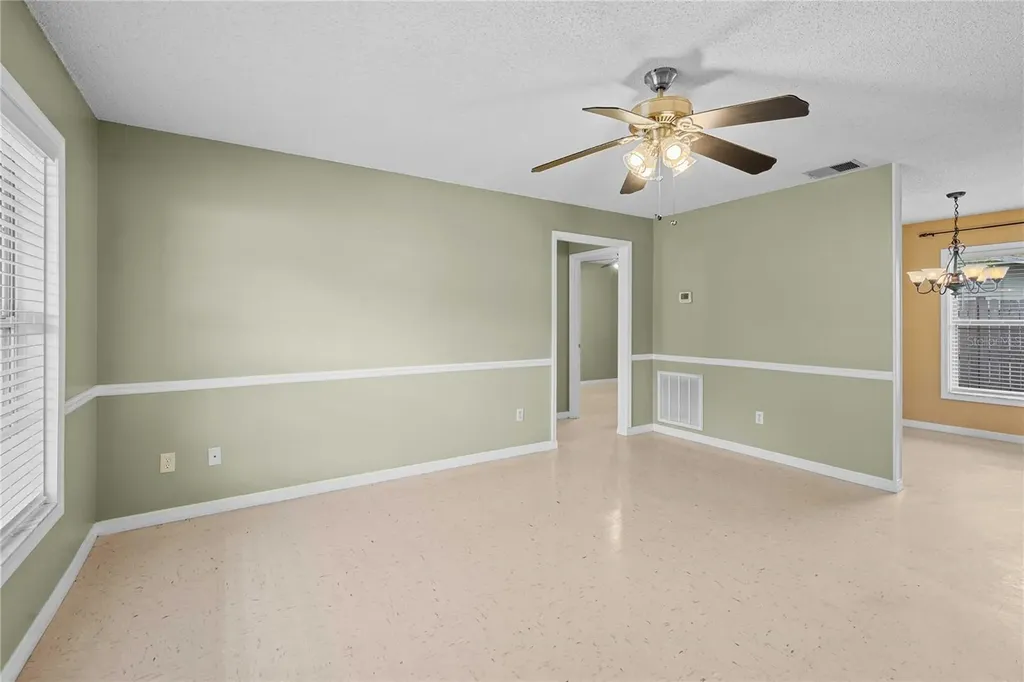 5435 Tangerine Drive Zephyrhills FL 33542