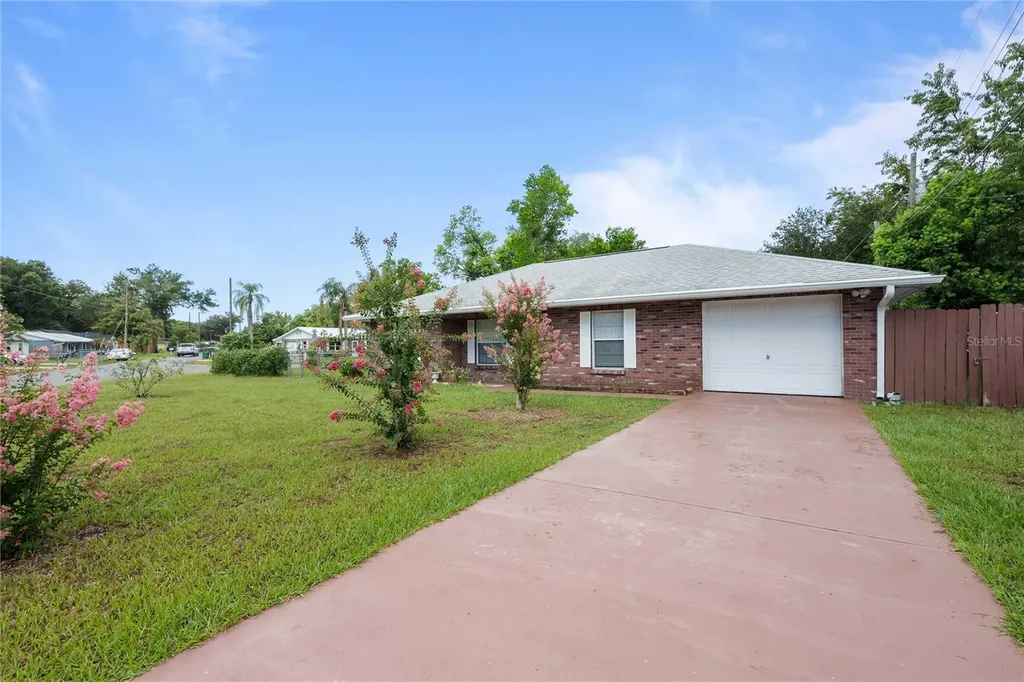 5435 Tangerine Drive Zephyrhills FL 33542