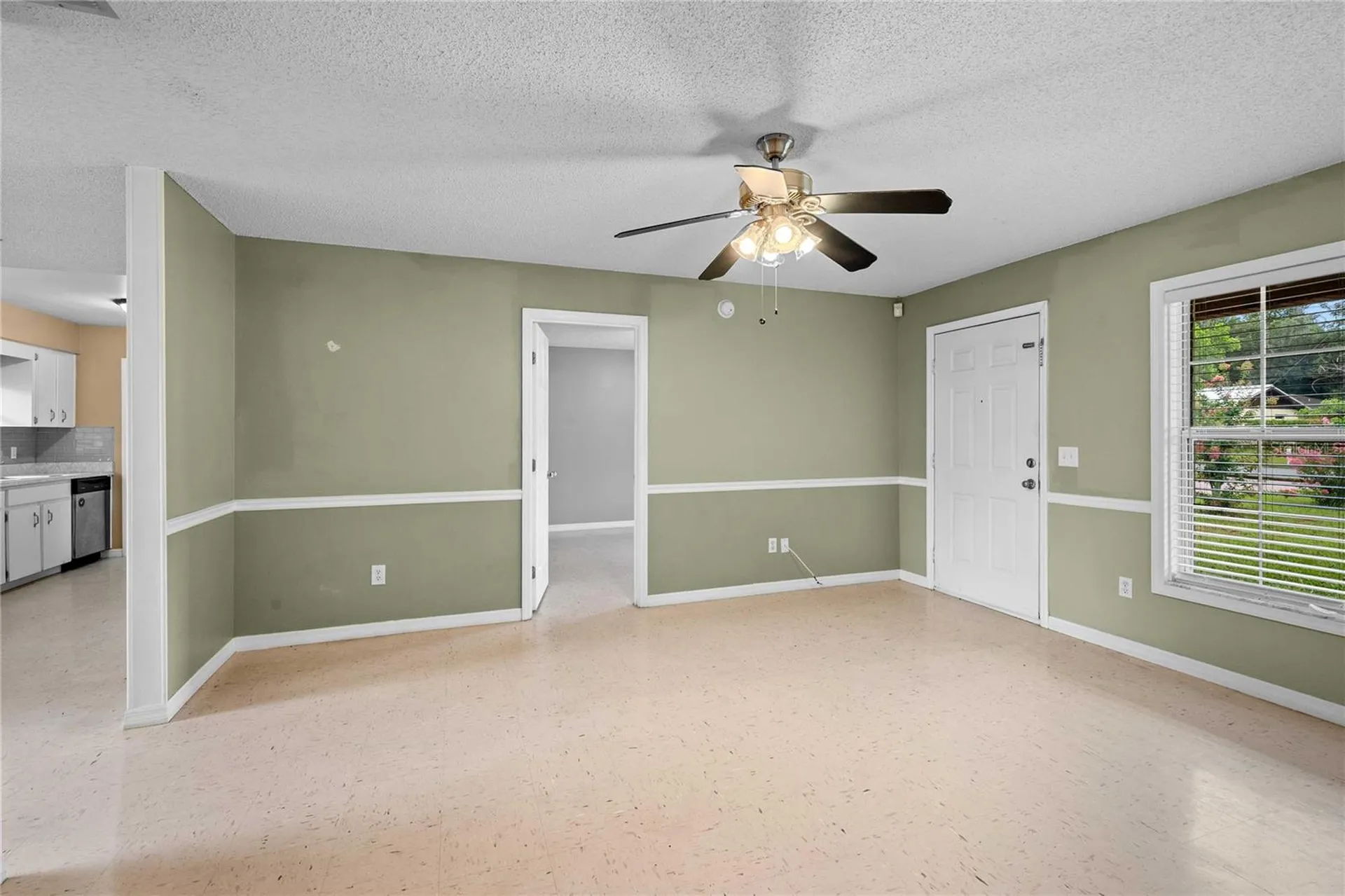 5435 Tangerine Drive Zephyrhills FL 33542