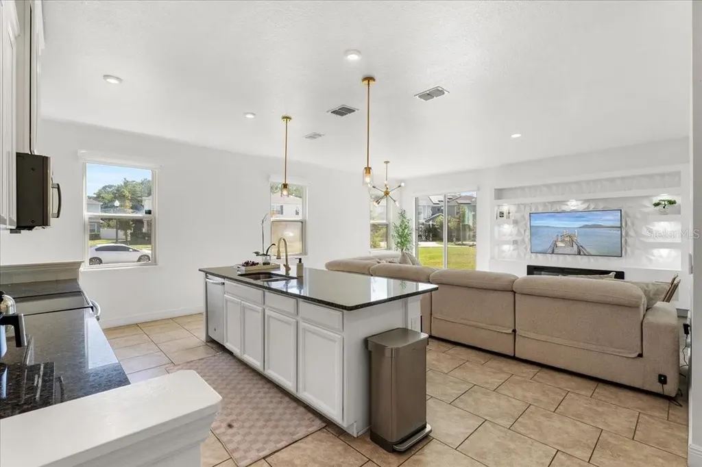 2759 Pleasant Cypress Circle Kissimmee FL 34741