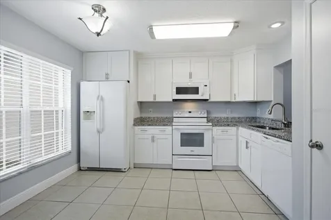 2321 Water View Loop Kissimmee FL 34743