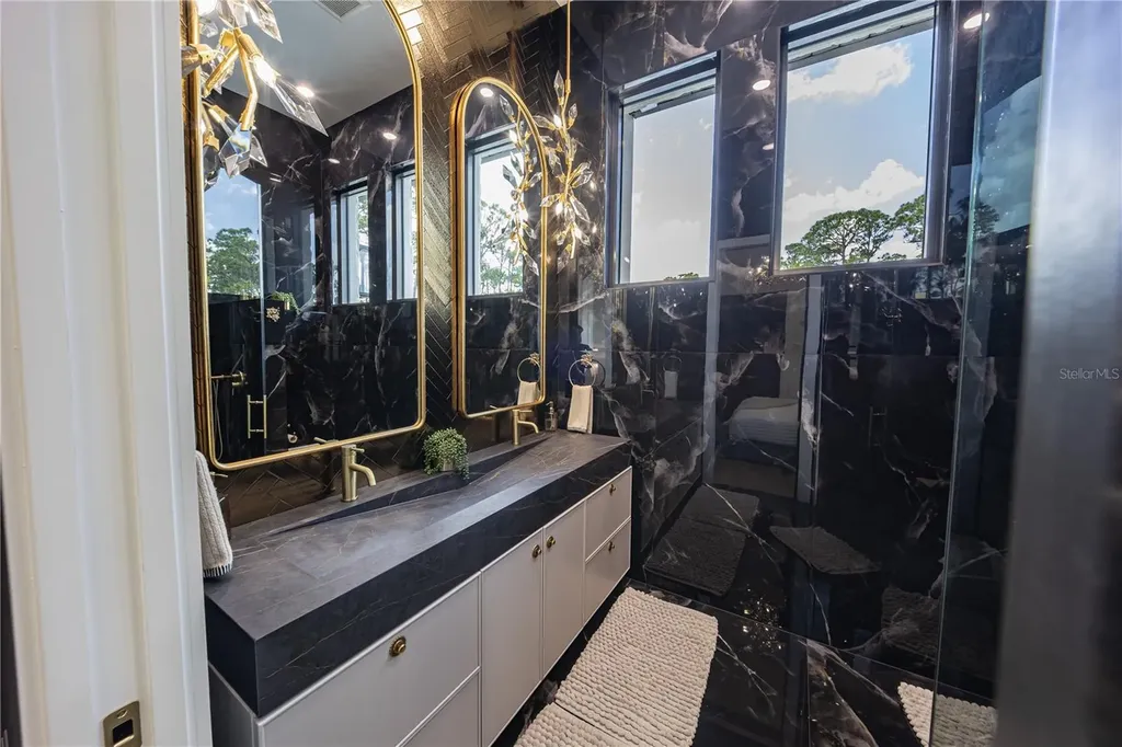 9240 Falcon Court Venice FL 34293