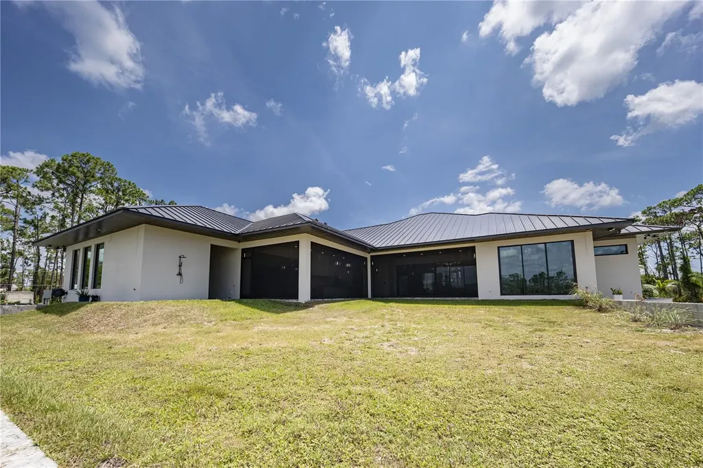 9240 Falcon Court Venice FL 34293