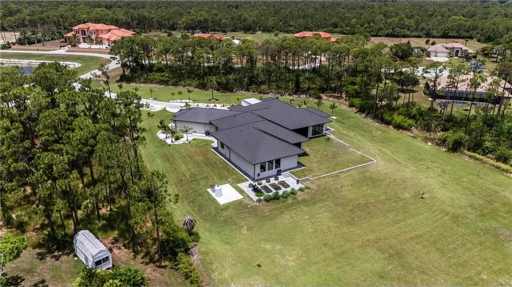 9240 Falcon Court Venice FL 34293