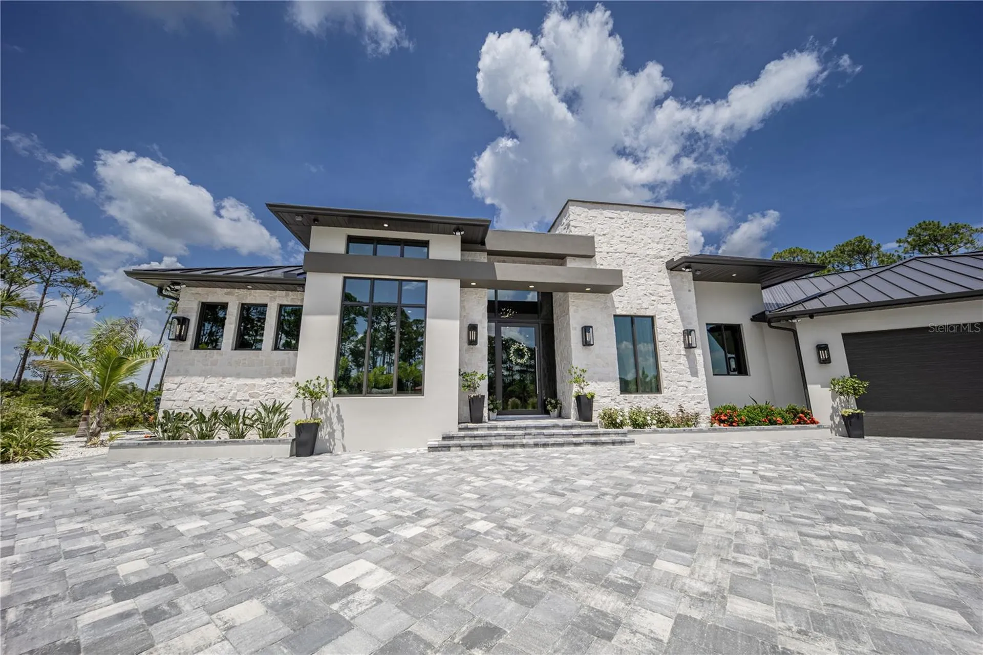 9240 Falcon Court Venice FL 34293