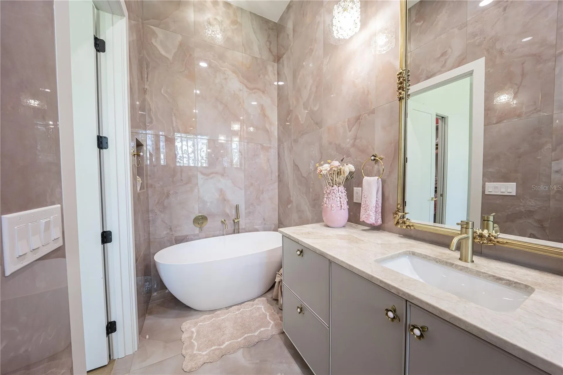 9240 Falcon Court Venice FL 34293