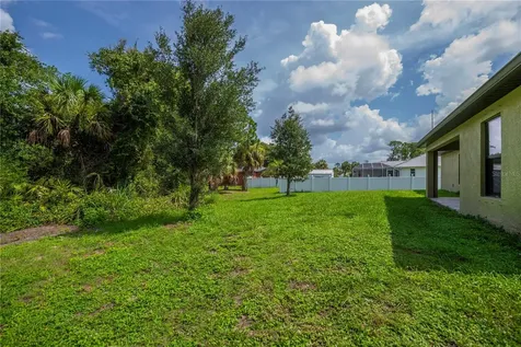 2555 Atwater Drive North Port FL 34288