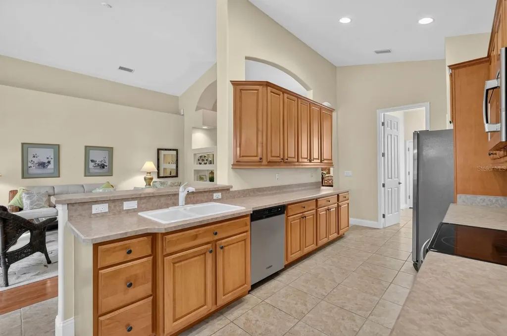 10 Lakeside Way Palm Coast FL 32137