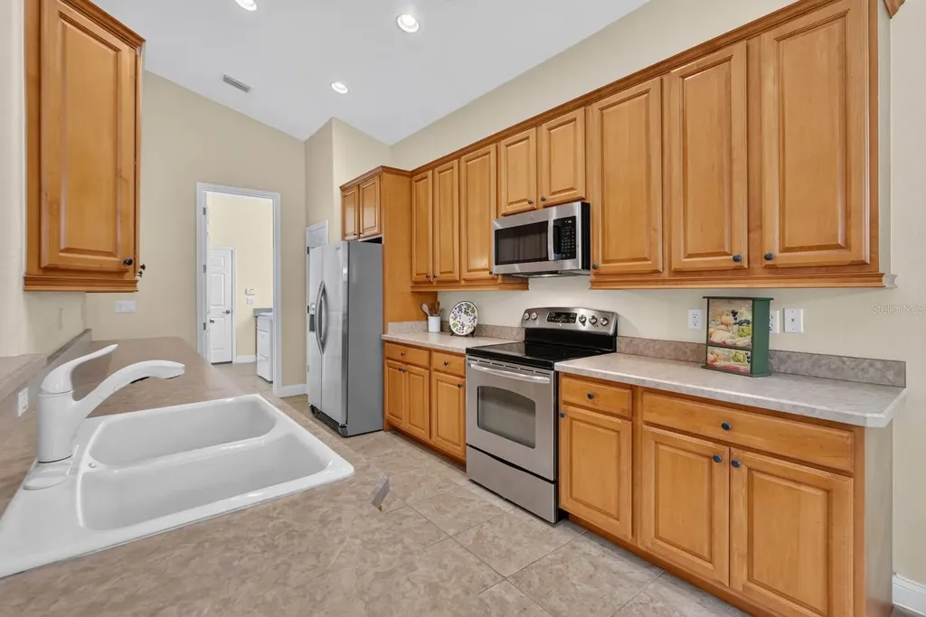 10 Lakeside Way Palm Coast FL 32137
