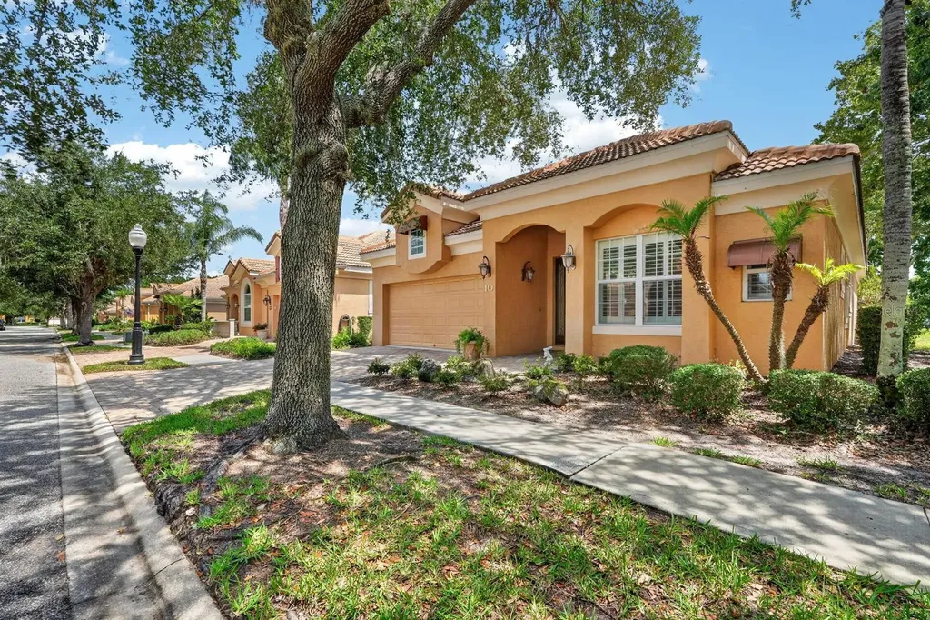 10 Lakeside Way Palm Coast FL 32137