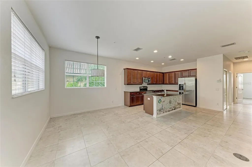 8143 Miramar Way Lakewood Ranch FL 34202