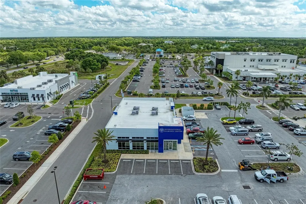 8143 Miramar Way Lakewood Ranch FL 34202