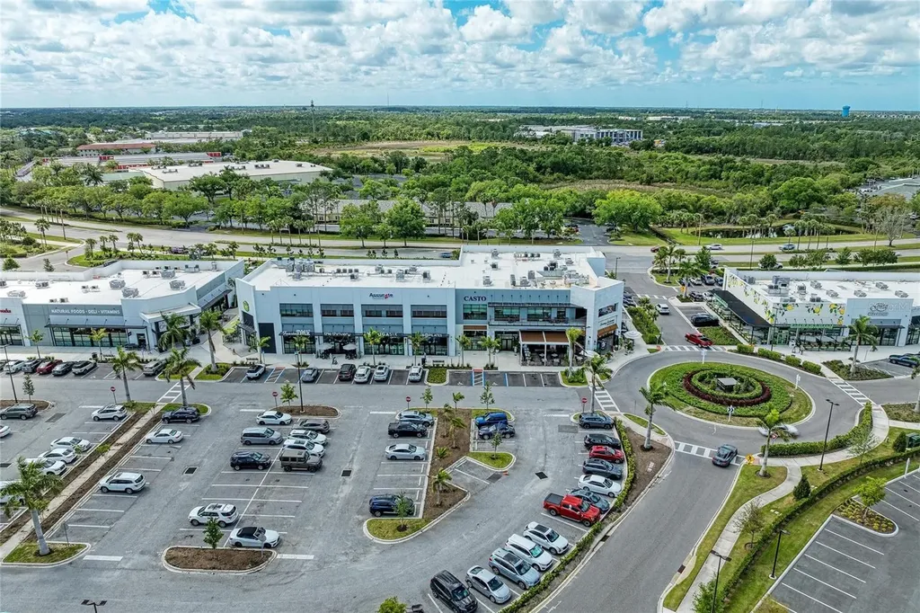 8143 Miramar Way Lakewood Ranch FL 34202