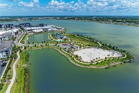 8143 Miramar Way Lakewood Ranch FL 34202