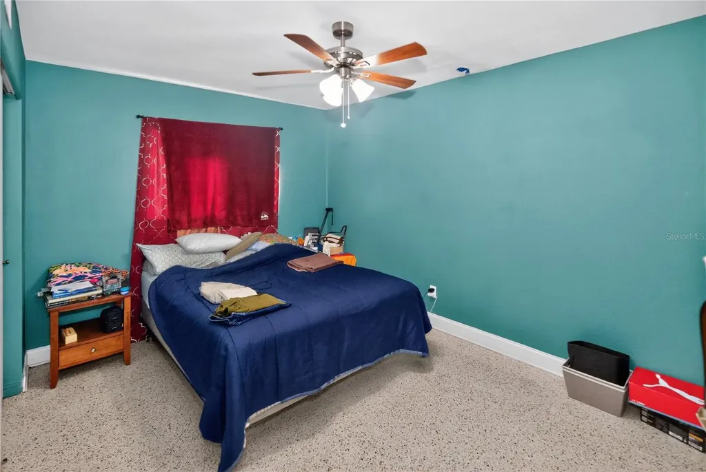 3232 59th Way N St Petersburg FL 33710