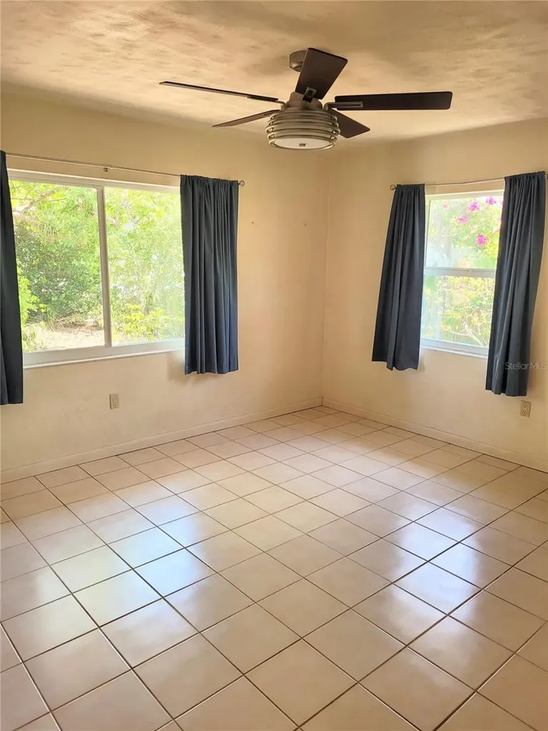 2230 Bougainvillea Street Sarasota FL 34239