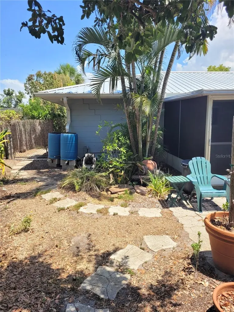 2230 Bougainvillea Street Sarasota FL 34239