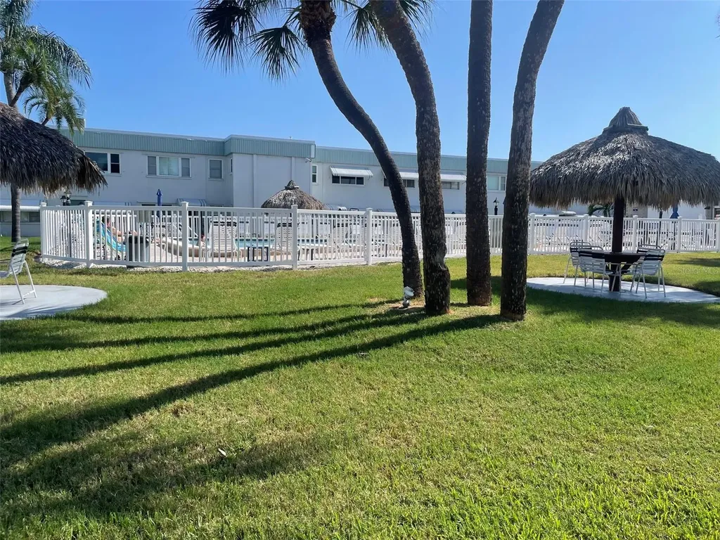 5287 81st Street N St Petersburg FL 33709
