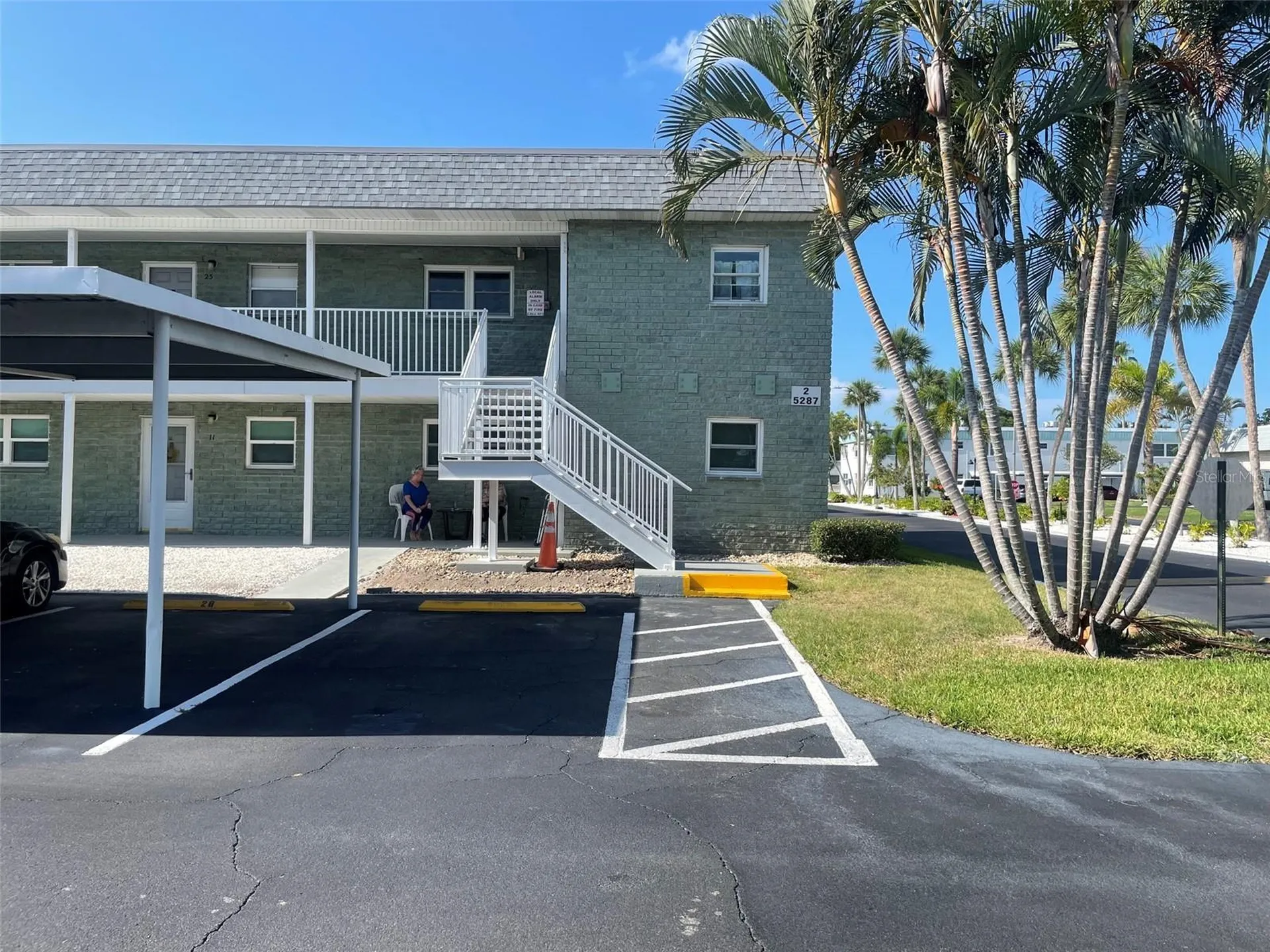 5287 81st Street N St Petersburg FL 33709