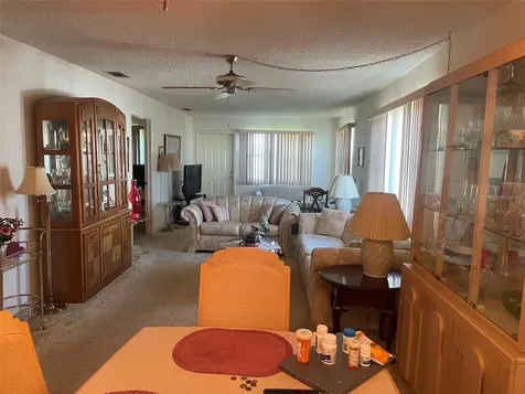 5287 81st Street N St Petersburg FL 33709