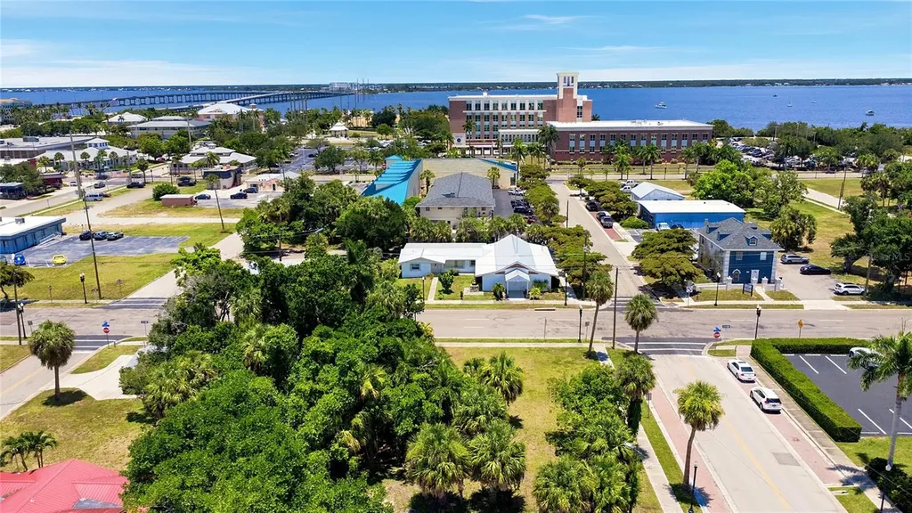 261 E Olympia Avenue Punta Gorda FL 33950