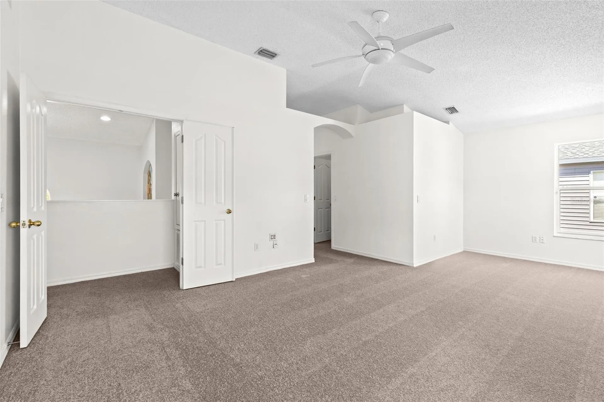 13439 White Elk Loop Tampa FL 33626