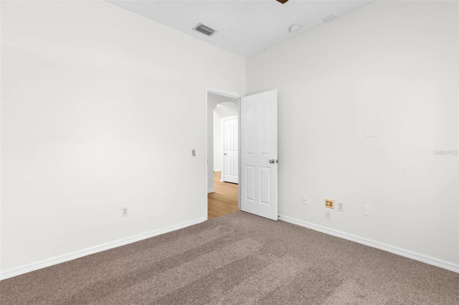 13439 White Elk Loop Tampa FL 33626