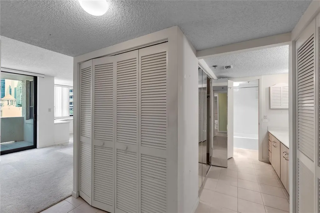 101 Sunset Drive Sarasota FL 34236
