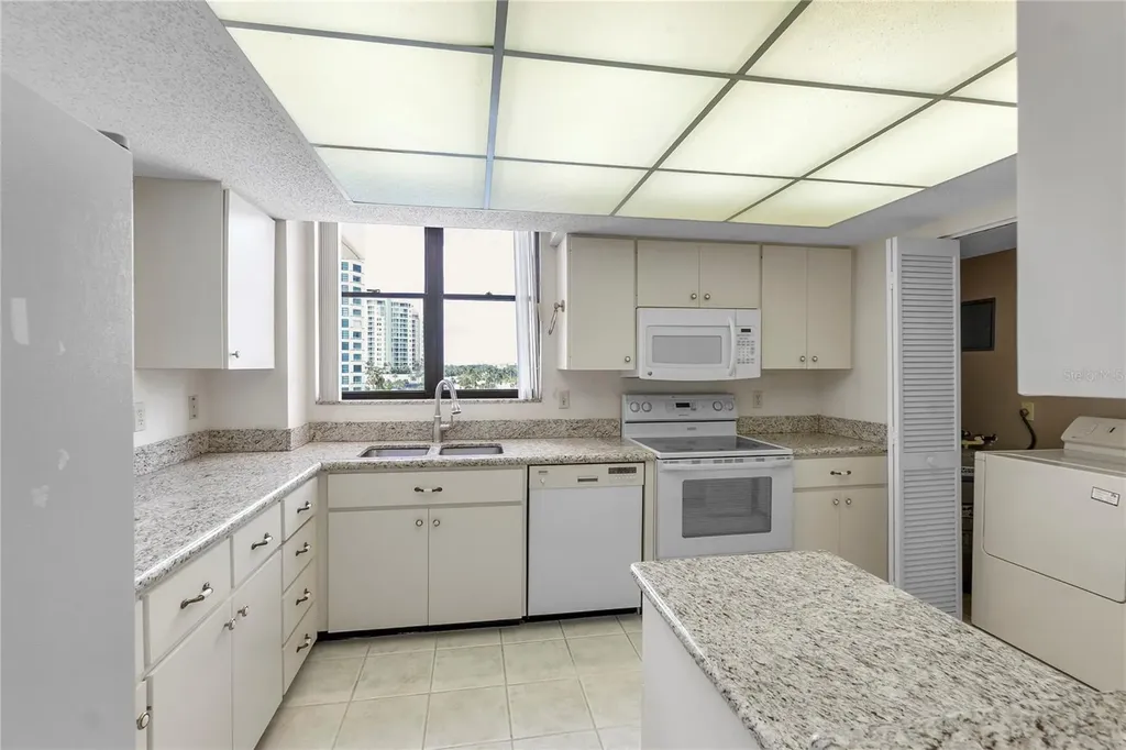 101 Sunset Drive Sarasota FL 34236
