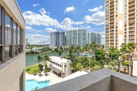 101 Sunset Drive Sarasota FL 34236
