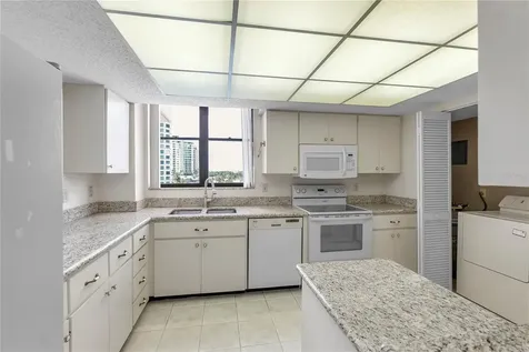 101 Sunset Drive Sarasota FL 34236