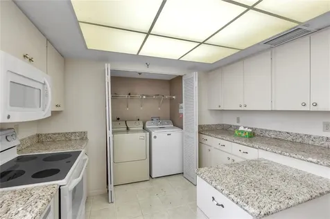 101 Sunset Drive Sarasota FL 34236