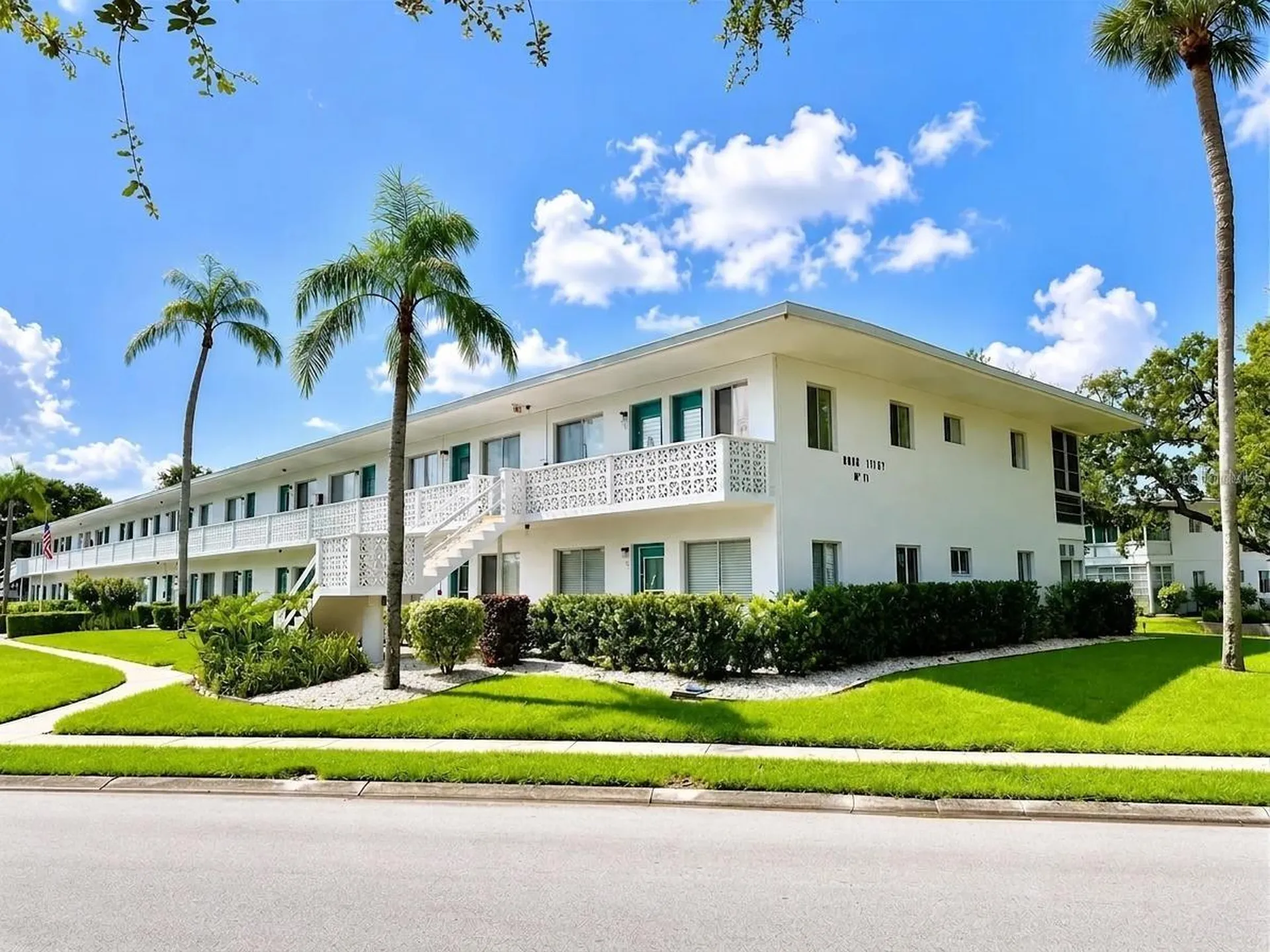 8305 111th Street Seminole FL 33772