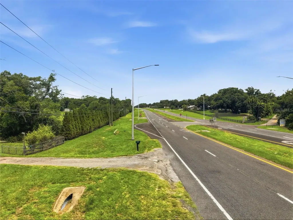 4155 N Us Highway 17 Deland FL 32720